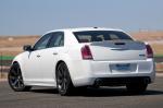 Chrysler 300C SRT8 2012 года